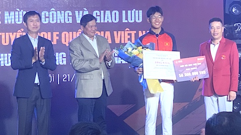 Tuyển thủ Lê Khánh Hưng nhận thưởng lớn sau HCV SEA Games lịch sử của môn golf
